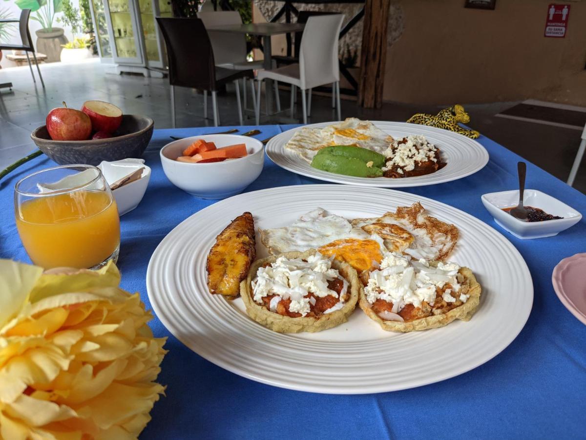 Casa Aluxes Hotel Valladolid  Eksteriør bilde